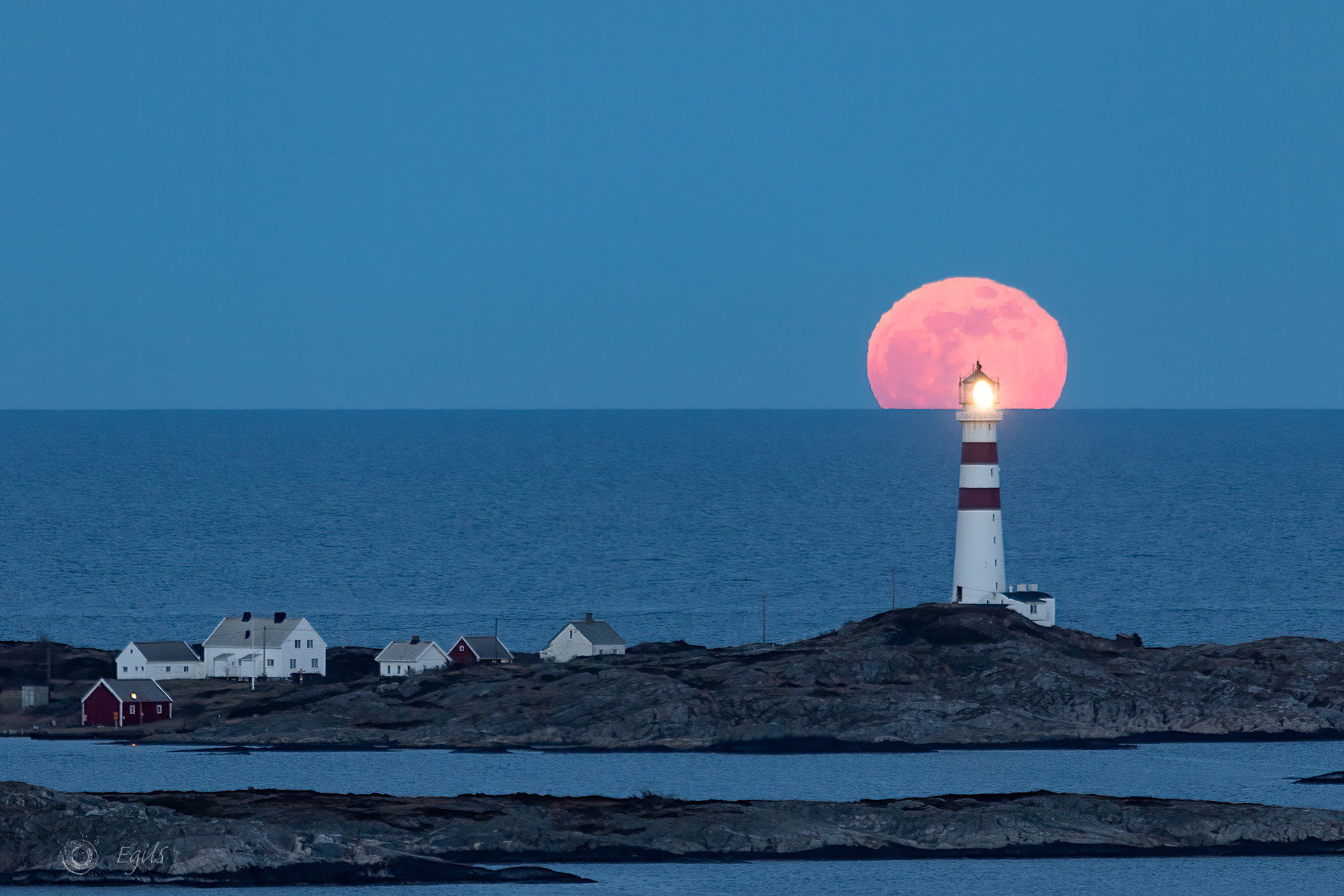 Fullmåne fyrtårn Oksøy Agder
